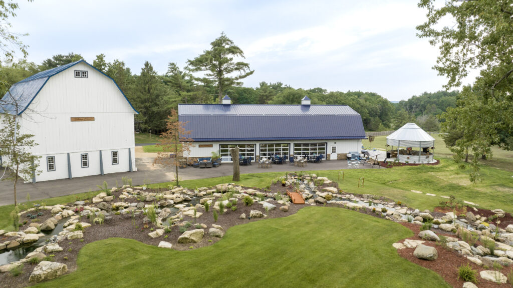 Wisconsin Dells wedding venue, Tranquility Farm